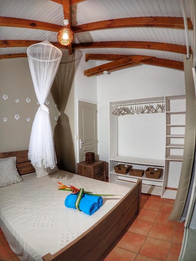Gite Kaz A Topaze, Piscine, Jardin Tropical Sainte-Rose Eksteriør bilde