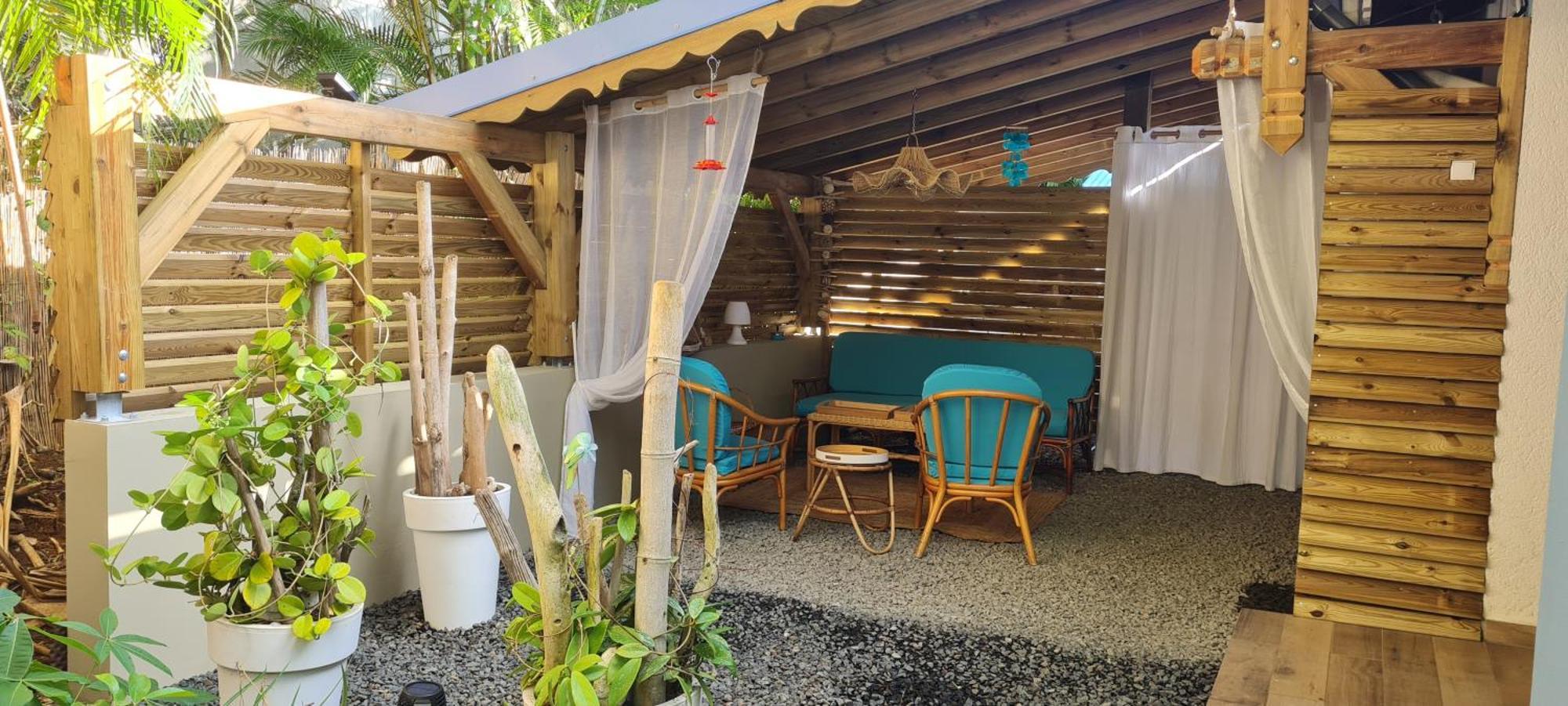 Gite Kaz A Topaze, Piscine, Jardin Tropical Sainte-Rose Eksteriør bilde