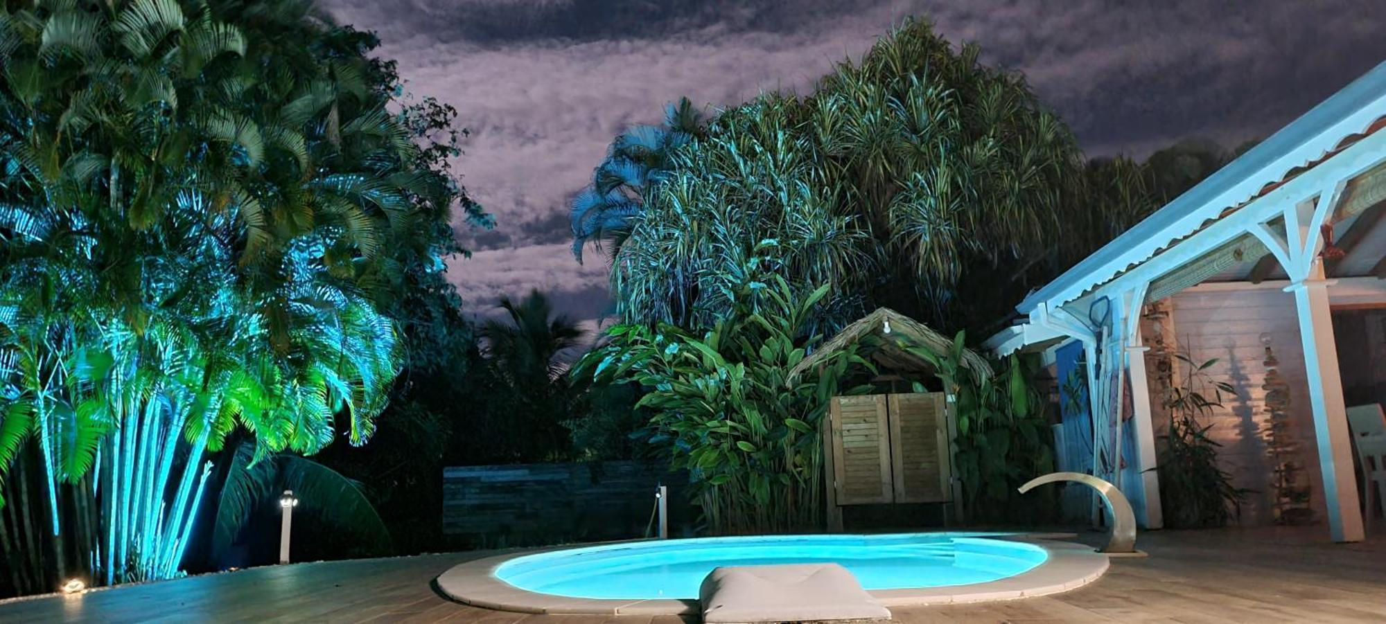 Gite Kaz A Topaze, Piscine, Jardin Tropical Sainte-Rose Eksteriør bilde