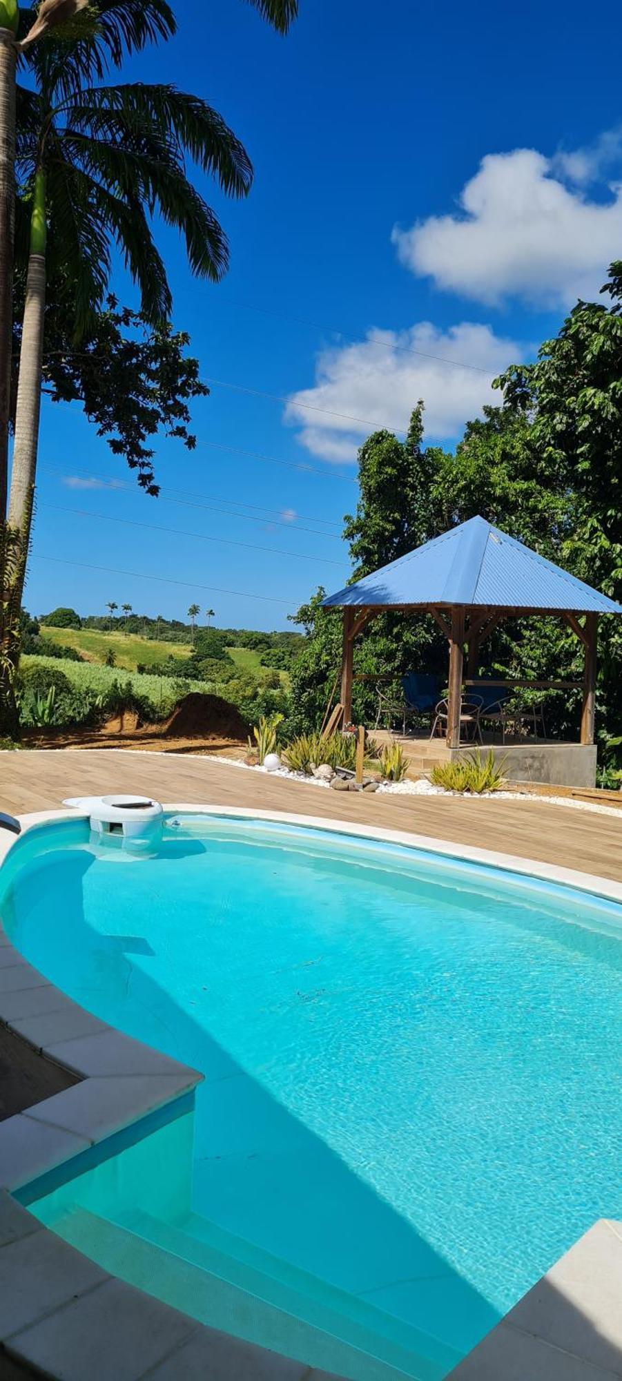 Gite Kaz A Topaze, Piscine, Jardin Tropical Sainte-Rose Eksteriør bilde